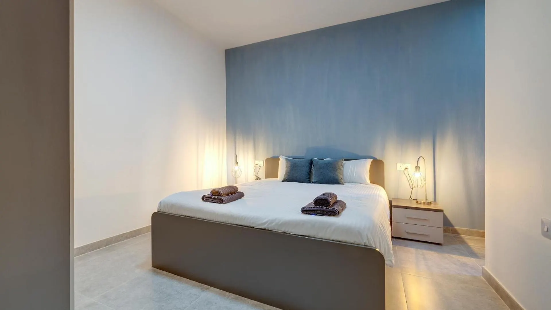 Апартаменты Urban Oasis 3Br Duplex In A Prime Location San Gwann 0*,  Мальта