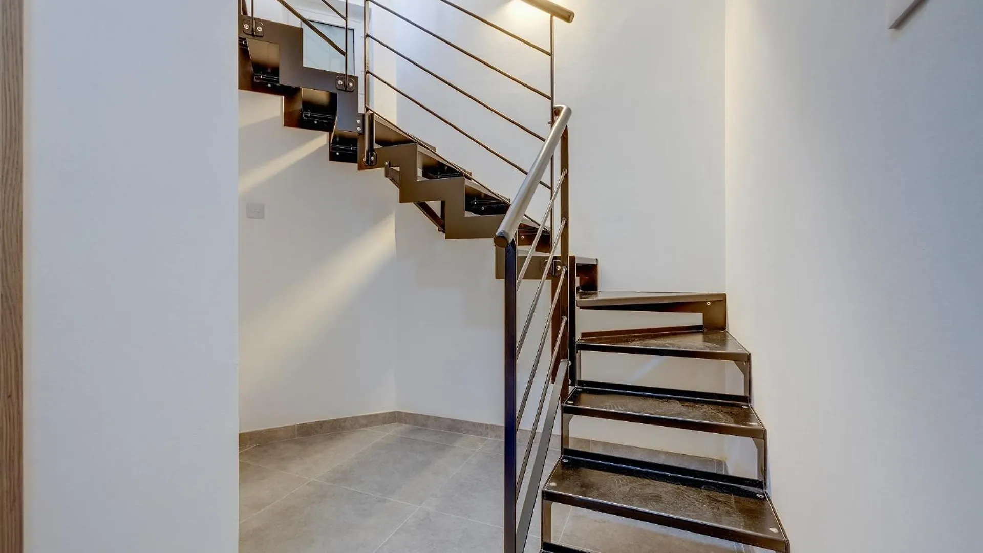 Апартаменты Urban Oasis 3Br Duplex In A Prime Location San Gwann